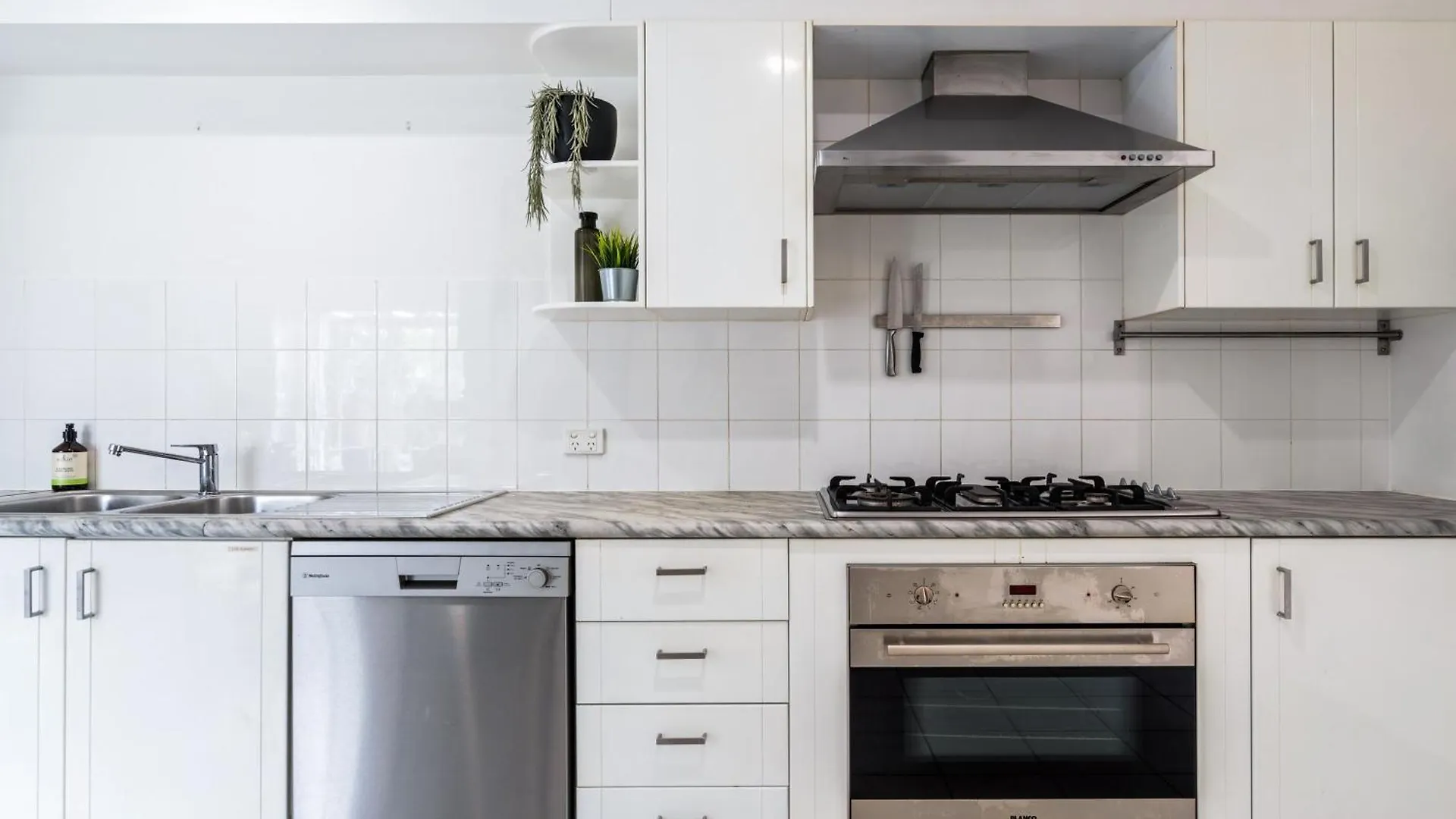 Hidden Gem 200M To Mooloolaba Beach Ferienhaus